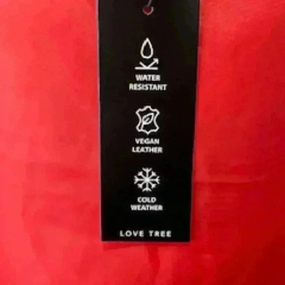 New Love  Tree Hooded Quilted Red  puffer  Vest Women’s Sz Large‎ NWT - Picture 9 of 10
